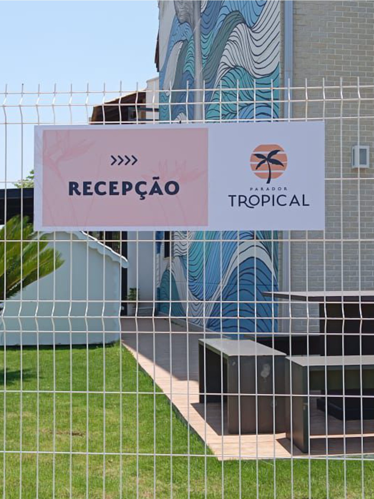 Placa de recepção Parador Tropical